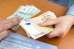Buy Foreign Currency in Coral Gables Before You Fly 